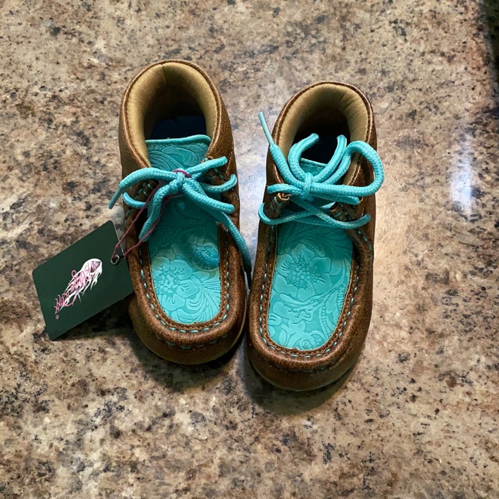 TURQUOISE